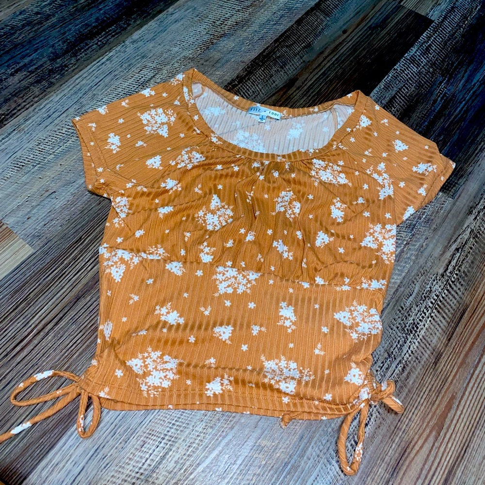 Cropped top